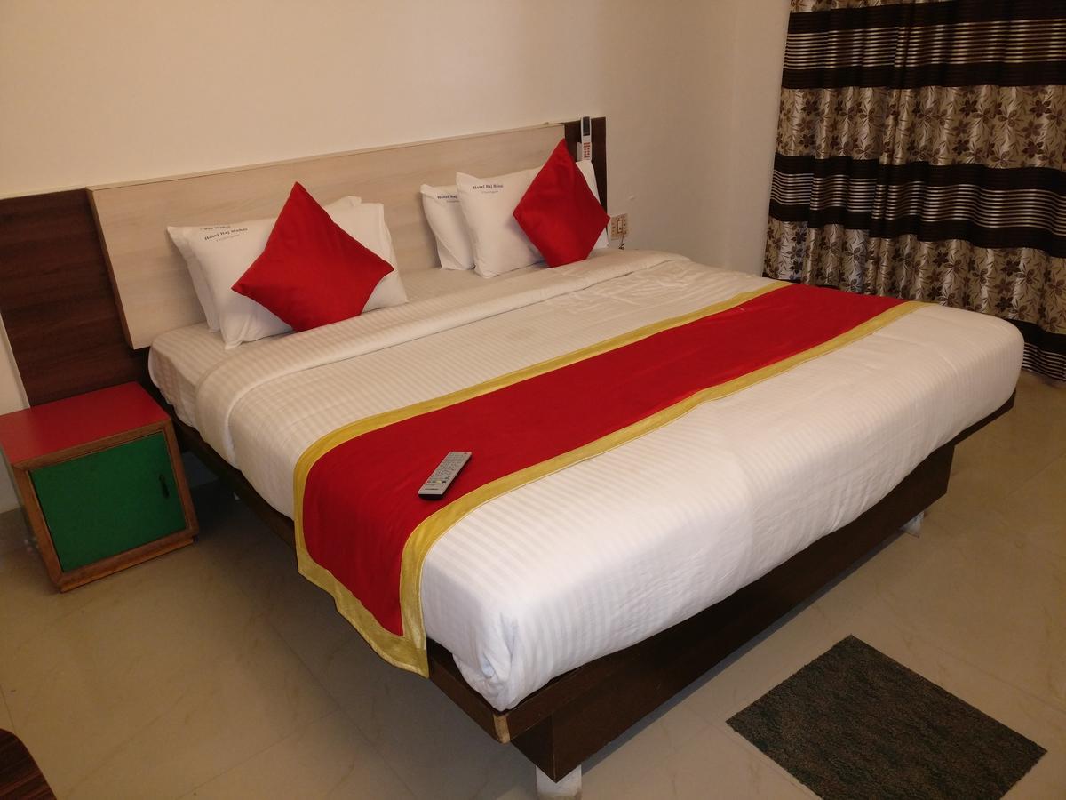 Hotel Raj Mahal Chikmagalūr Exteriér fotografie