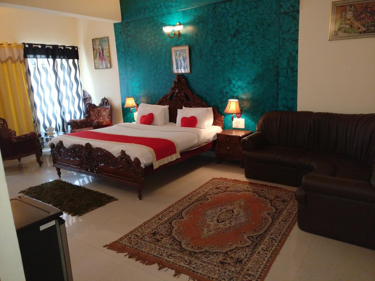 Hotel Raj Mahal Chikmagalūr Exteriér fotografie